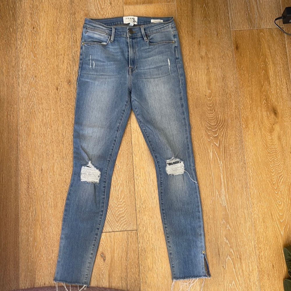 Skinny jeans from the brand FRAME